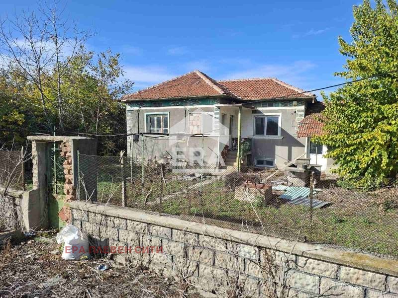 Продава КЪЩА, област Плевен, с. Малчика • 43490 € / 85059.05 лв. • 51876551 1 — Holmes.bg Продава КЪЩА, област Плевен, с. Малчика • 43490 € / 85059.05 лв. • 51876551 1
