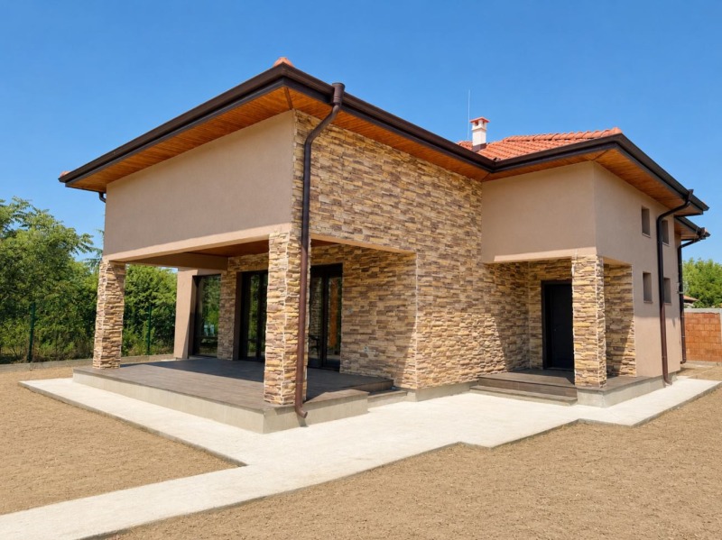 Продава КЪЩА, област Пловдив, с. Костиево • 288500 € • 74895590 1 — Holmes.bg Продава КЪЩА, област Пловдив, с. Костиево • 288500 € • 74895590 1