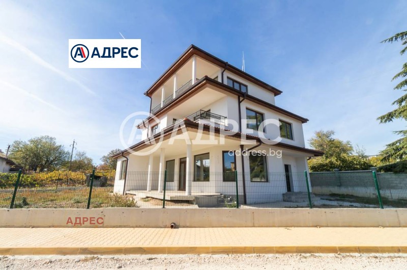 Продава КЪЩА, град Варна, Свети Никола • 499900 € • 13718854 1 — Holmes.bg Продава КЪЩА, град Варна, Свети Никола • 499900 € • 13718854 1
