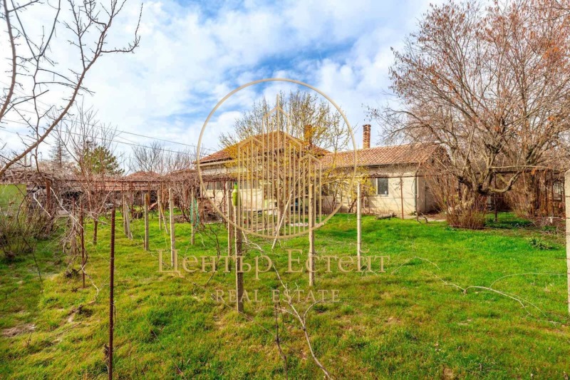 Продава КЪЩА, област Плевен, с. Обнова • 19000 € / 37160.77 лв. • 64530876 1 — Holmes.bg Продава КЪЩА, област Плевен, с. Обнова • 19000 € / 37160.77 лв. • 64530876 1