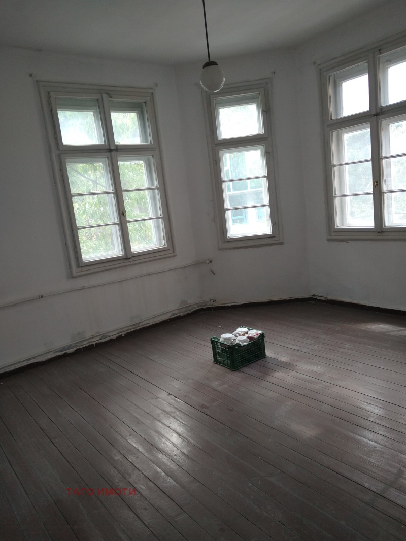 Продава 4-СТАЕН, град София, Център • 520000 € / 1017031.60 лв. • 71533110 1 — Holmes.bg Продава 4-СТАЕН, град София, Център • 520000 € / 1017031.60 лв. • 71533110 1