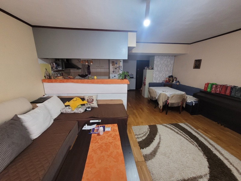 Продава МЕЗОНЕТ, град Плевен, 9-ти квартал • 235000 € / 459620.05 лв. • 58694823 1 — Holmes.bg Продава МЕЗОНЕТ, град Плевен, 9-ти квартал • 235000 € / 459620.05 лв. • 58694823 1