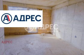 Обява Продава 2-СТАЕН,град Варна, Център