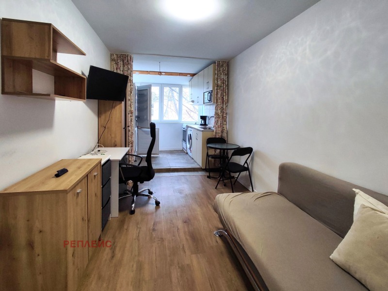 Продава 1-СТАЕН, град Варна, Левски 1 • 77000 € / 150598.91 лв. • 10295421 1 — Holmes.bg Продава 1-СТАЕН, град Варна, Левски 1 • 77000 € / 150598.91 лв. • 10295421 1