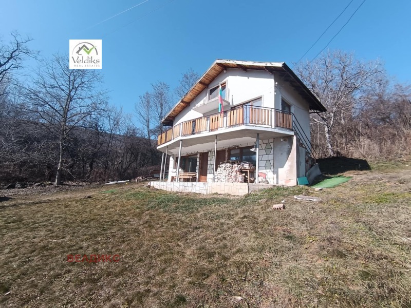 Продава КЪЩА, област Перник, с. Сирищник • 62500 € • 30365235 1 — Holmes.bg Продава КЪЩА, област Перник, с. Сирищник • 62500 € • 30365235 1