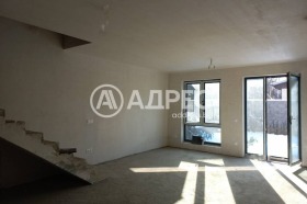 Продава Къща, град София