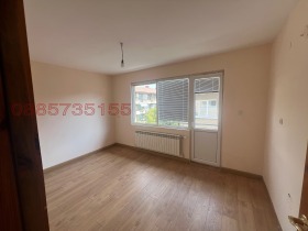 Обява Продава 3-СТАЕН,град Кюстендил, Център