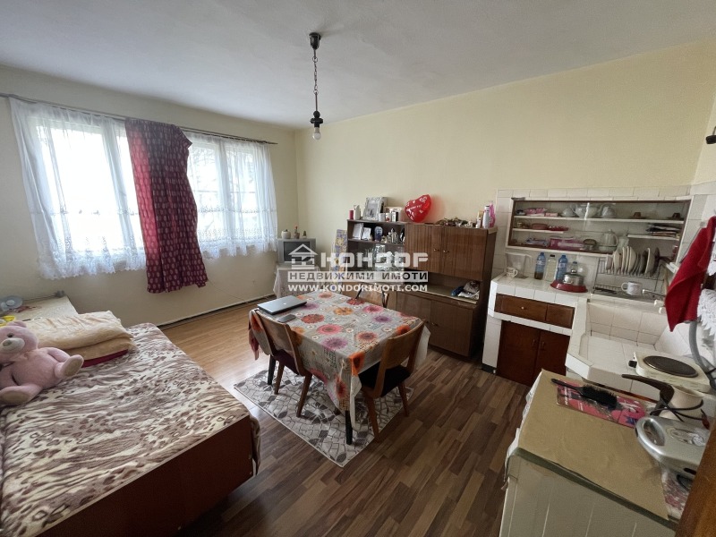 Продава ЕТАЖ ОТ КЪЩА, град Пловдив, Христо Смирненски • 114999 € • 32223390 1 — Holmes.bg Продава ЕТАЖ ОТ КЪЩА, град Пловдив, Христо Смирненски • 114999 € • 32223390 1