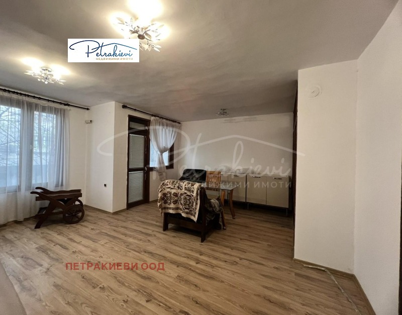 Продава 3-СТАЕН, град Бургас, Възраждане • 210000 € / 410724.30 лв. • 86030783 1 — Holmes.bg Продава 3-СТАЕН, град Бургас, Възраждане • 210000 € / 410724.30 лв. • 86030783 1