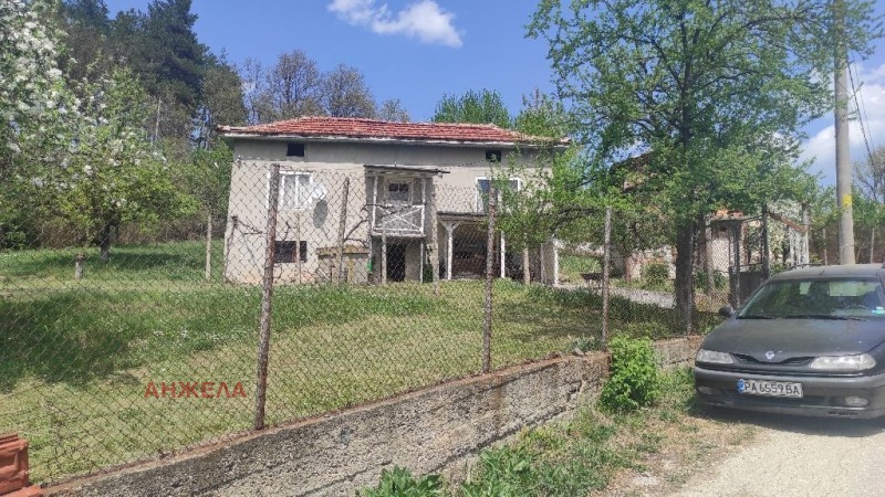 Продава  Къща, област Пазарджик, с. Габровица • 76 000 лв. • ID 76087432 — holmes.bg - [1] 