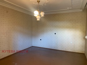 Продава ЕТАЖ ОТ КЪЩА | Imot.bg — малка снимка 2