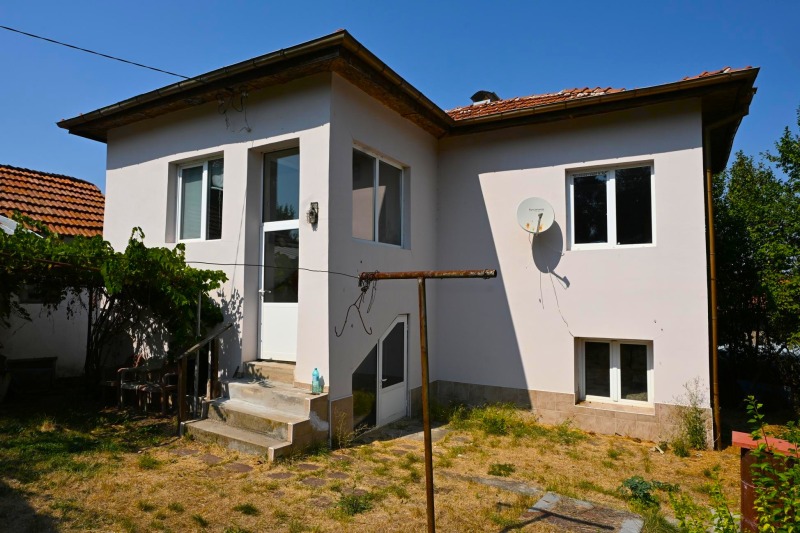 Продава КЪЩА, област Перник, с. Витановци • 69900 € • 71791229 1 — Holmes.bg Продава КЪЩА, област Перник, с. Витановци • 69900 € • 71791229 1