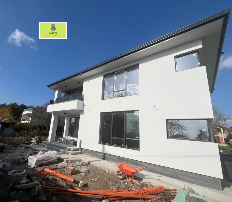 Продава КЪЩА, град Варна, м-т Ален мак • 480000 € / 938798.40 лв. • 46367107 1 — Holmes.bg Продава КЪЩА, град Варна, м-т Ален мак • 480000 € / 938798.40 лв. • 46367107 1