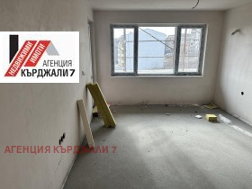 3-СТАЕН, 116 m2 - Holmes.bg 3-СТАЕН, 116 m2