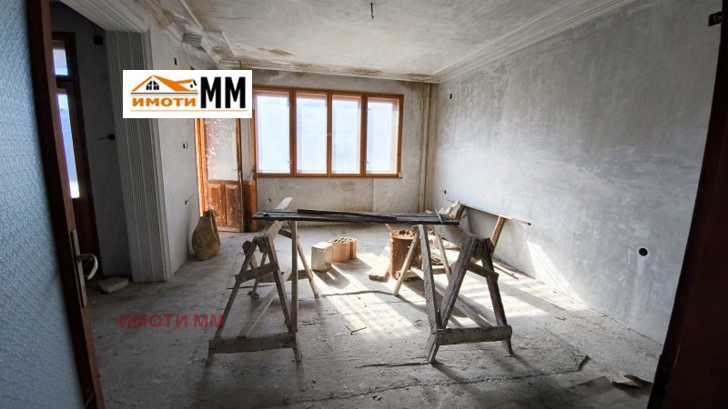 Продава 4-СТАЕН, област Пловдив, гр. Хисаря • 130000 € • 31201150 1 — Holmes.bg Продава 4-СТАЕН, област Пловдив, гр. Хисаря • 130000 € • 31201150 1