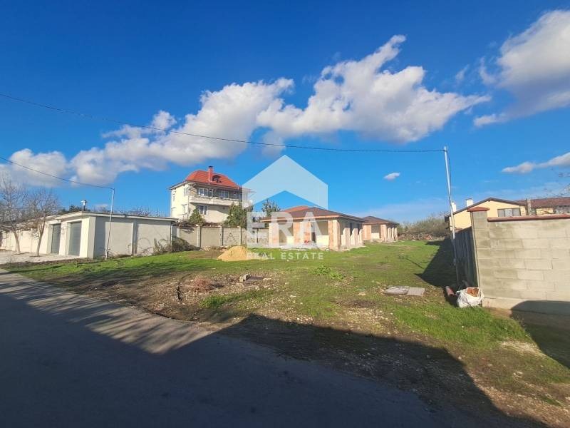 Продава КЪЩА, област Варна, с. Калиманци • 180000 € / 352049.40 лв. • 25165423 1 — Holmes.bg Продава КЪЩА, област Варна, с. Калиманци • 180000 € / 352049.40 лв. • 25165423 1