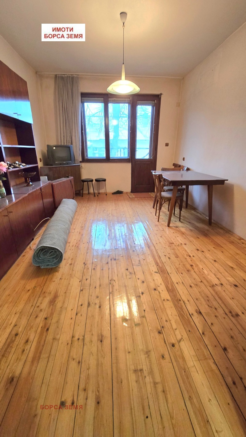 Продава 4-СТАЕН, град Търговище, Център • 112000 € • 92105084 1 — Holmes.bg Продава 4-СТАЕН, град Търговище, Център • 112000 € • 92105084 1