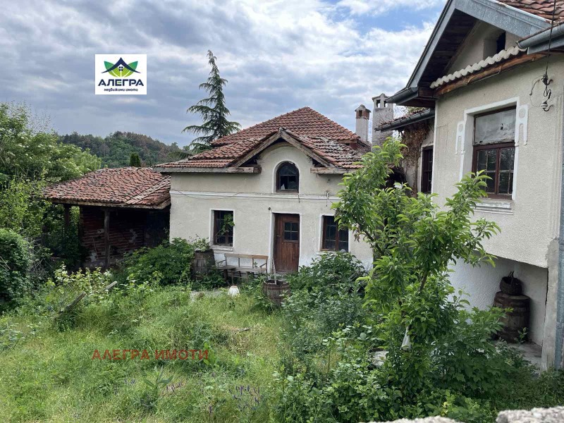 Продава КЪЩА, област Пазарджик, с. Церово • 40000 € • 37338975 1 — Holmes.bg Продава КЪЩА, област Пазарджик, с. Церово • 40000 € • 37338975 1