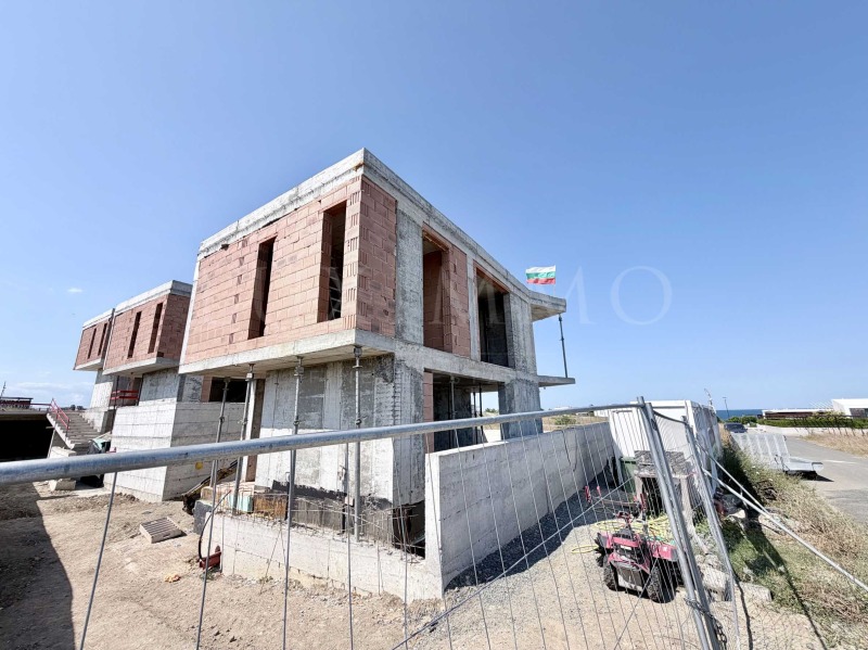 Продава КЪЩА, област Бургас, гр. Царево • 780000 € / 1525547.40 лв. • 44813487 1 — Holmes.bg Продава КЪЩА, област Бургас, гр. Царево • 780000 € / 1525547.40 лв. • 44813487 1