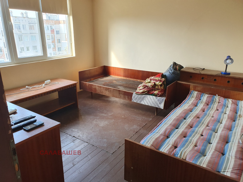 Продава 3-СТАЕН, град Пазарджик, Устрем • 59000 € • 92937584 1 — Holmes.bg Продава 3-СТАЕН, град Пазарджик, Устрем • 59000 € • 92937584 1