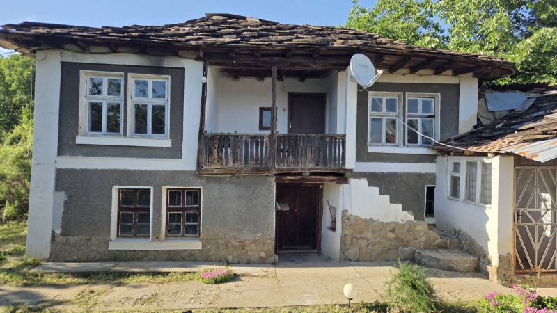 Продава КЪЩА, област Габрово, гр. Севлиево • 20000 € • 70300312 1 — Holmes.bg Продава КЪЩА, област Габрово, гр. Севлиево • 20000 € • 70300312 1