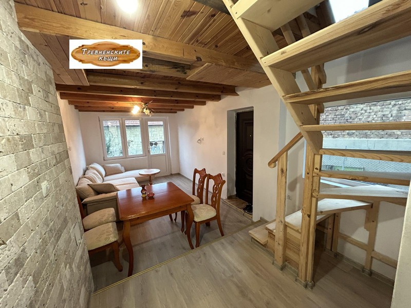 Продава КЪЩА, област Габрово, гр. Трявна • 85000 € / 166245.55 лв. • 97378501 1 — Holmes.bg Продава КЪЩА, област Габрово, гр. Трявна • 85000 € / 166245.55 лв. • 97378501 1