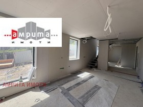 Обява Продава 4-СТАЕН,град София, в.з.Киноцентъра 3 част