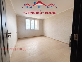 Обява Продава 3-СТАЕН,град Добрич, Център>