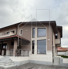 Продава Къща, с. Белащица
