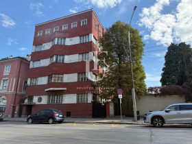 Обява Продава САМОСТОЯТЕЛНА СГРАДА,град София, Център