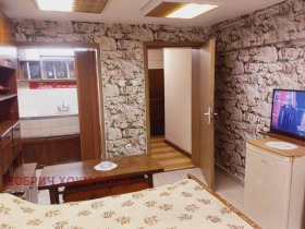 ОФИС, 30 m2 - Holmes.bg ОФИС, 30 m2