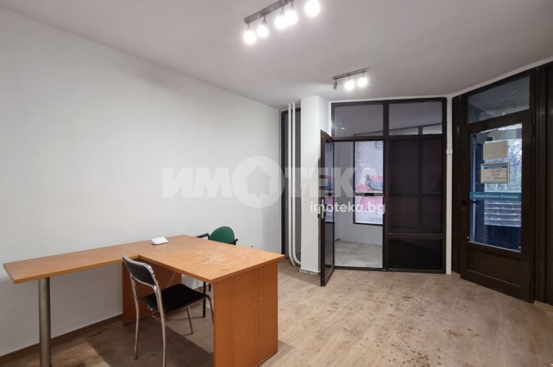 Продава МАГАЗИН, град София, Бъкстон • 114500 € / 223942.54 лв. • 43290511 1 — Holmes.bg Продава МАГАЗИН, град София, Бъкстон • 114500 € / 223942.54 лв. • 43290511 1
