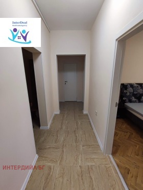 Обява Продава 3-СТАЕН,град Варна, Базар Левски>