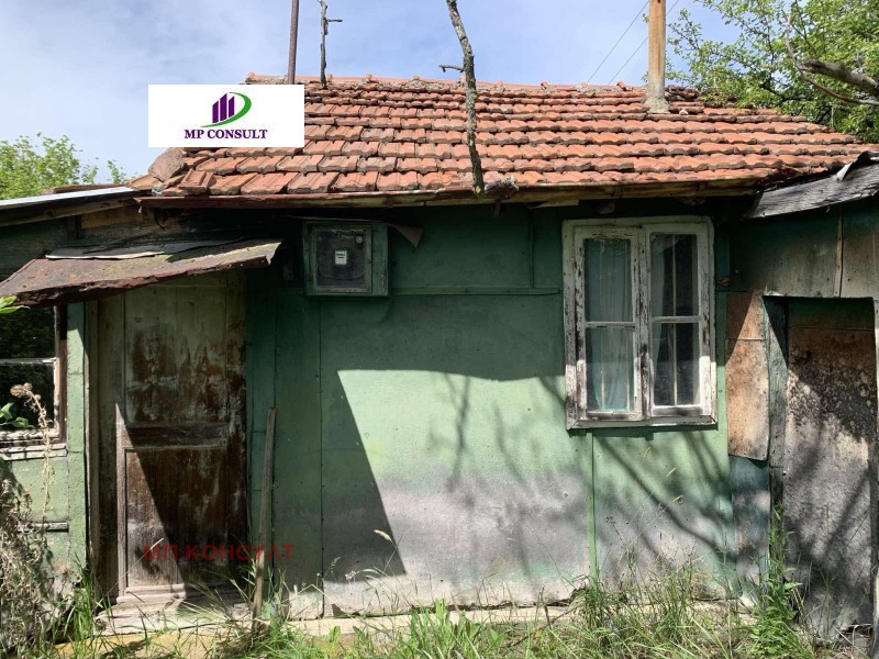 Продава КЪЩА, област София, с. Василовци • 30000 € / 58674.90 лв. • 77232527 1 — Holmes.bg Продава КЪЩА, област София, с. Василовци • 30000 € / 58674.90 лв. • 77232527 1