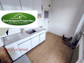 Обява Продава 2-СТАЕН,град Русе, Широк център