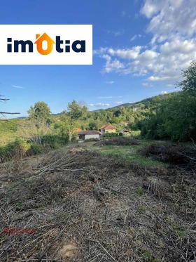 Обява Продава ПАРЦЕЛ,с. Голяма Желязна, област Ловеч