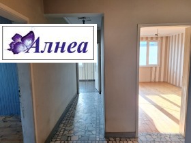 ЕТАЖ ОТ КЪЩА, 100 m2 - Holmes.bg ЕТАЖ ОТ КЪЩА, 100 m2