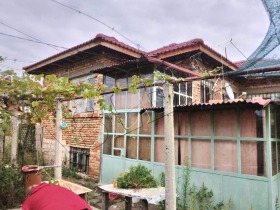 Продажба на имоти в с. Караманите, област Варна - изображение 7 