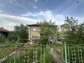 Продажба на етажи от къща в град Кърджали - изображение 6 