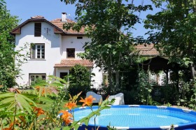 Продава Къща, с. Сломер