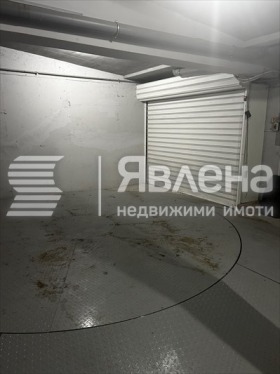 ГАРАЖ, ПАРКОМЯСТО, 15 m2 - Holmes.bg ГАРАЖ, ПАРКОМЯСТО, 15 m2