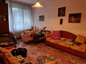 Продажба на имоти в Лозенец, град София - изображение 8 