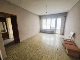 Обява Продава 3-СТАЕН,град София, Гоце Делчев
