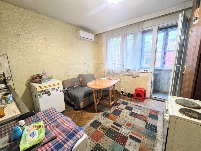 Продава 2-СТАЕН, град Варна, Гръцка махала • 168990 € / 330515.71 лв. • 49137272 1 — Holmes.bg Продава 2-СТАЕН, град Варна, Гръцка махала • 168990 € / 330515.71 лв. • 49137272 1