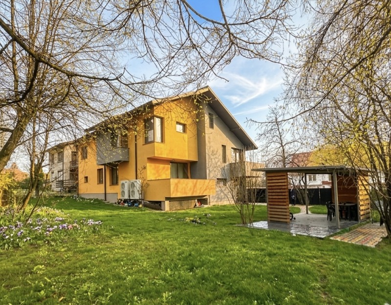 Продава КЪЩА, град София, Драгалевци • 890000 € / 1740688.70 лв. • 80518763 1 — Holmes.bg Продава КЪЩА, град София, Драгалевци • 890000 € / 1740688.70 лв. • 80518763 1