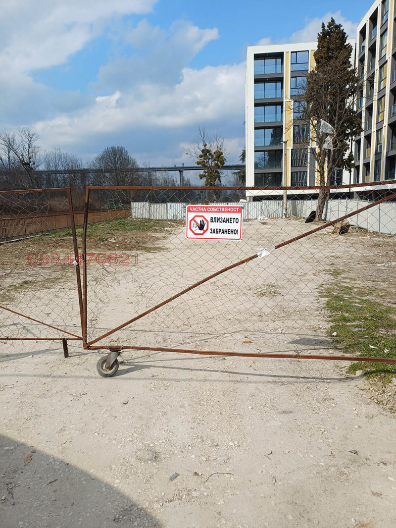 Продава ПАРЦЕЛ, град Варна, Аспарухово • 300000 € / 586749.00 лв. • 75562951 1 — Holmes.bg Продава ПАРЦЕЛ, град Варна, Аспарухово • 300000 € / 586749.00 лв. • 75562951 1