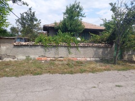Продава Къща, с. Васил Друмев