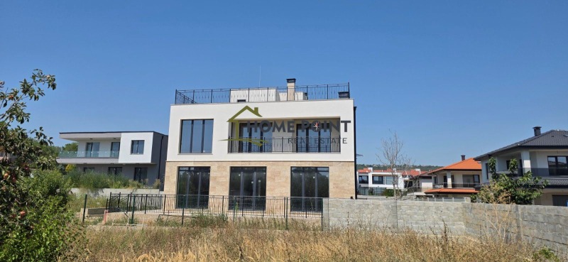 Продава КЪЩА, град Варна, м-т Горна Трака • 585000 € • 70555787 1 — Holmes.bg Продава КЪЩА, град Варна, м-т Горна Трака • 585000 € • 70555787 1