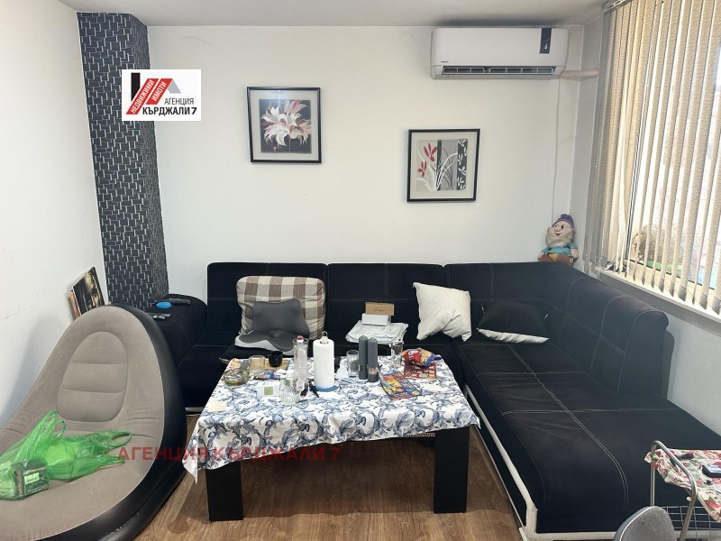 Продава МНОГОСТАЕН, град Кърджали, Веселчане • 105000 € • 91701204 1 — Holmes.bg Продава МНОГОСТАЕН, град Кърджали, Веселчане • 105000 € • 91701204 1