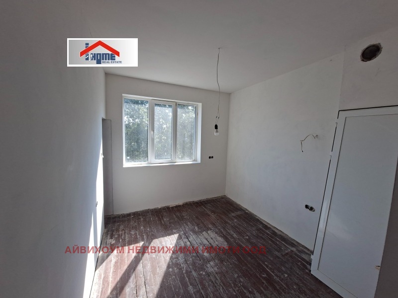 Продава 1-СТАЕН, област Плевен, гр. Долна Митрополия • 27500 € • 27792763 1 — Holmes.bg Продава 1-СТАЕН, област Плевен, гр. Долна Митрополия • 27500 € • 27792763 1